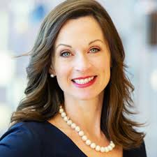 Elizabeth Carden's Instagram, Twitter & Facebook