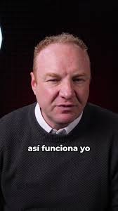 Lo que tanto hemos dicho...lo barato sale caro. Hemos hablado con varios  víctimas de Dwight Molina en nuestra oficina también. Cuidado con procesos  EB3: