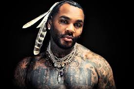 Ur in her DMs I'm in her restroom googling her meds. She's all yours 🤝