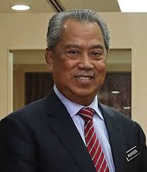 11 states and 2 federal territories are located on the malay peninsula, collectively called peninsular malaysia (semenanjung malaysia) or west malaysia. Category Muhyiddin Yassin Wikimedia Commons