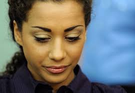 Popstar nadja benaissa, who is at the centre of an hiv scandal, has been released on bail today after spending ten days in jail in frankfurt.a magistrate in darmstadt granted the no angels star (26). Hiv Infizierte No Angels Sangerin Gesteht Ungeschutzten Sex