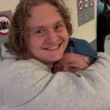 Brady Michael Wolfgram (@actorbeemerwolf) • Instagram photos and videos