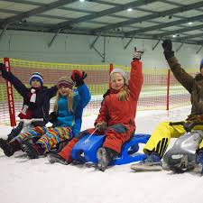 Damit können kinder bereits dann. Test Schlitten Von Vw Audi Mercedes Bmw Und Ford Der Spiegel