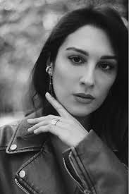 Elena Romanenko's Photos & Galleries