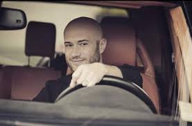His birthday, what he did before fame, his family life, fun trivia facts, popularity rankings, and more. Cum ArÄƒta Mihai Bendeac La 19 Ani Cat De Mult S A Schimbat Artistul Golan De Mic Foto Spynews Ro