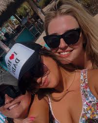 Annual April Florida trip with my besties 🌞🌊💛. Huge thank you to  @kayti2u for letting us stay in her beautiful place!