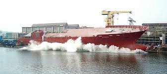 La mise à l'eau d'un bateau peut être une véritable épreuve, surtout si l'on le fait seul, et peut parfois s'avérer catastrophique même avec des années de pratique.tout comme sortir son bateau de l'eau, mettre seul son bateau à l'eau ne s'improvise pas.cela demande une grande préparation et il faut connaître toutes les erreurs à ne pas commettre. Lancement D Un Navire Wikipedia