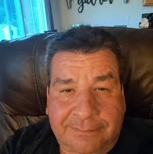 Irvin Valle's Instagram, Twitter & Facebook