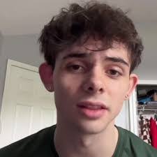 Cora Minor's Instagram, Twitter & Facebook