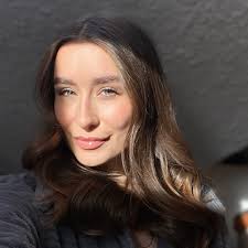 Lesley (@lesleyrichbeauty) • Instagram photos and videos