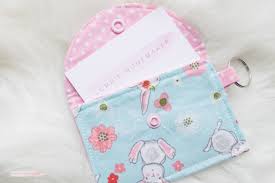 We all want something that can easily fit in our pocket, yet still have room for all our needs. Create A Pattern Card Wallet With The Cricut Maker Heatnbond Lorrie Nunemaker