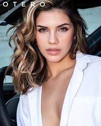 From my test with model Kaitlyn Covington. . Steve Ellinger, CPP Model:  Kaitlyn Covington. . The Brown Agency. . Fotowork Studios/locations  www.steveellinger.com.