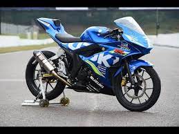 5 out of 5 a true all rounder. 2017 Race Debut For Suzuki Gsx R150 Youtube