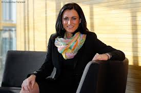 Datenschutzbedenken würden vom gesundheitsministerium ernst genommen, so köstinger. Beschwerden Gegen Handler Neues Land