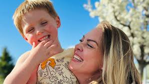 Fundraiser for Lindsy Abendschein by Mrs Smith-Carleton : Extend Love to  Lawson After Losing his Mom.