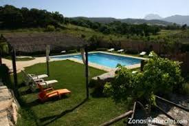 Seriamos una pareja y un bebé que por entonces tendrá 7 meses. Los Cuatro Olivos Vivienda Turistica En El Bosque Cadiz