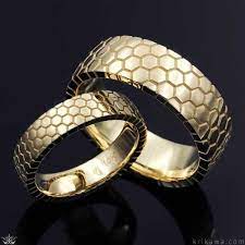Honeycomb Wedding Band Set In Yellow Gold Cool Wedding Rings Engagement Rings Couple Wedding Band Sets