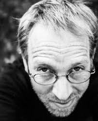 Skulptur "rosendufthandtasche lila" (2024) (Unikat) von Jan M. Petersen  kaufen