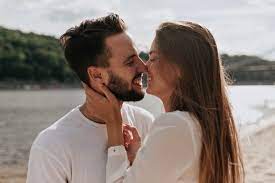 Imagenes de parejas felices y enamoradas. Imagenes De Parejas Vectores Fotos De Stock Y Psd Gratuitos