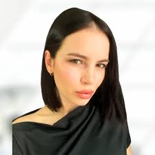 Why Insecure Leaders Fear Smart People