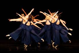 Jazz dance can vary from being quite lively and frenetic to slow and lyrical. Jazz Dance Enjoy Ballettschules Webseite