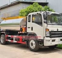 Best quality HOWO 5000L Bitumen Sprayer Truck