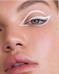 Black And White Eyeliner Makeup White Liner White Eyeliner Makeup No Eyeliner Makeup White Eyeliner
