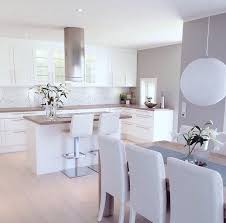 Pin By Bethi Grosser On Konyha Es Etkezo Kitchen Interior Open Plan Kitchen Living Room Home Decor Kitchen