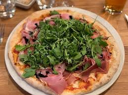 Une recette de pâte à pizza express, facile et rapide, sans levure, sans montée par la petite bette. La Meilleure Pizza En Alsace Avis De Voyageurs Sur O 101 Pizzeria Obernai Tripadvisor