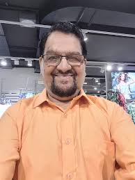 I am a 77 years plus Delhi Govt. retired officer. Started singing after  attaining the age of 68 years. Love singing