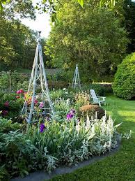 Spalierobst günstig kaufen viele früchte an einem stamm tipps zur pflege & beschnitt hilfreiche pflegetipps zum säulenobst ? Pergola Und Spalier Im Garten Stilvolle Ideen Fur Gartengestaltung