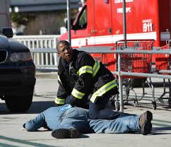 By leo noboru lima / june 28, 2021 8:59 am edt. 9 1 1 Notruf L A Am Abgrund Prosieben
