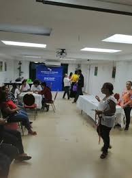 A ver, a ver. Su cintura delata si tiene riesgo cardíaco. Funcionarios se  miden y se sorprenden