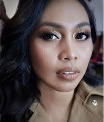 Download mp3 lelaki teragung dayang nurfaizah dan video mp4 gratis. Dayang Nurfaizah Tidak Takut Bereksperimen Dengan Solekan Namun Hasilnya Sentiasa Cantik Nona