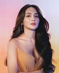 Kathryn Bernardo 🐘 | Spring ring, ring… The #ABSCBNBall2025 is here! 🍃 |  Instagram