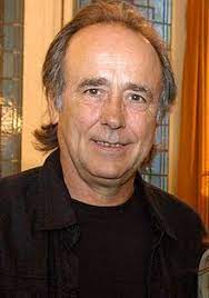Su obra tiene influencias de otros poetas, como mario benedetti, antonio machado, miguel hernández, rafael alberti, federico garcía lorca, pablo neruda. Joan Manuel Serrat Vikipedio