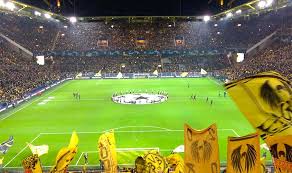 Dortmund's famous and massively popular and succesful bundesliga soccer team plays its home games at the legendary westfalenstadion, now branded signal iduna pa… lonelyplanet.com Der Bvb Kader Im Check Fragezeichen Und Andere Baustellen