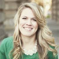 Elizabeth Redfern's Instagram, Twitter & Facebook