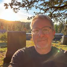 Best place in Santa Fe for a self-serve car wash. I've heard Zia Car Wash  new the Co-op is closed.