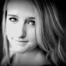 Stream Sarah Fears music