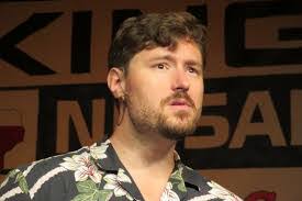 Larry Spinner's Instagram, Twitter & Facebook