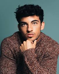 Content Creator: Luis Capecchi