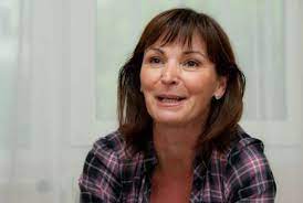 Péczeli dóra peller mariann peter sharp. Orbanba Fojtotta A Szot Nagy Katalin A Hos Koz Radios Varosi Kurir