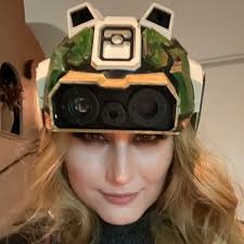 Emma Salinas (@emmalsalinas)