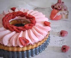 Aggiungete i lamponi e versate la restante parte di mousse. Torta Con Frangipane E Mousse Di Lamponi Il Dolce Di Alice