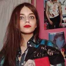 Tony backstage taking care of some very important pre-show prep! Thanks  again to all who came out for Joe's birthday and raised glass 🥃 It was a  great night. Until next time..