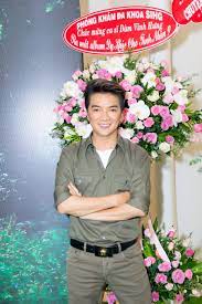 Người đó có thể chiếm hết tất cả mọi thứ trong tim tôi lúc này. Há»p Bao 9 7 2020 Cá»§a Ca SÄ© Ä'am VÄ©nh HÆ°ng Sihg
