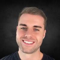 15300+ perfiles de «Chris &»