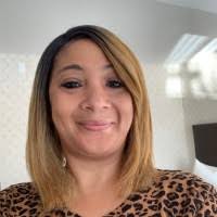 20+ "Evelyn Ba" profiles