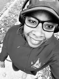 Just a lil afternoon stroll before the rain ❤️